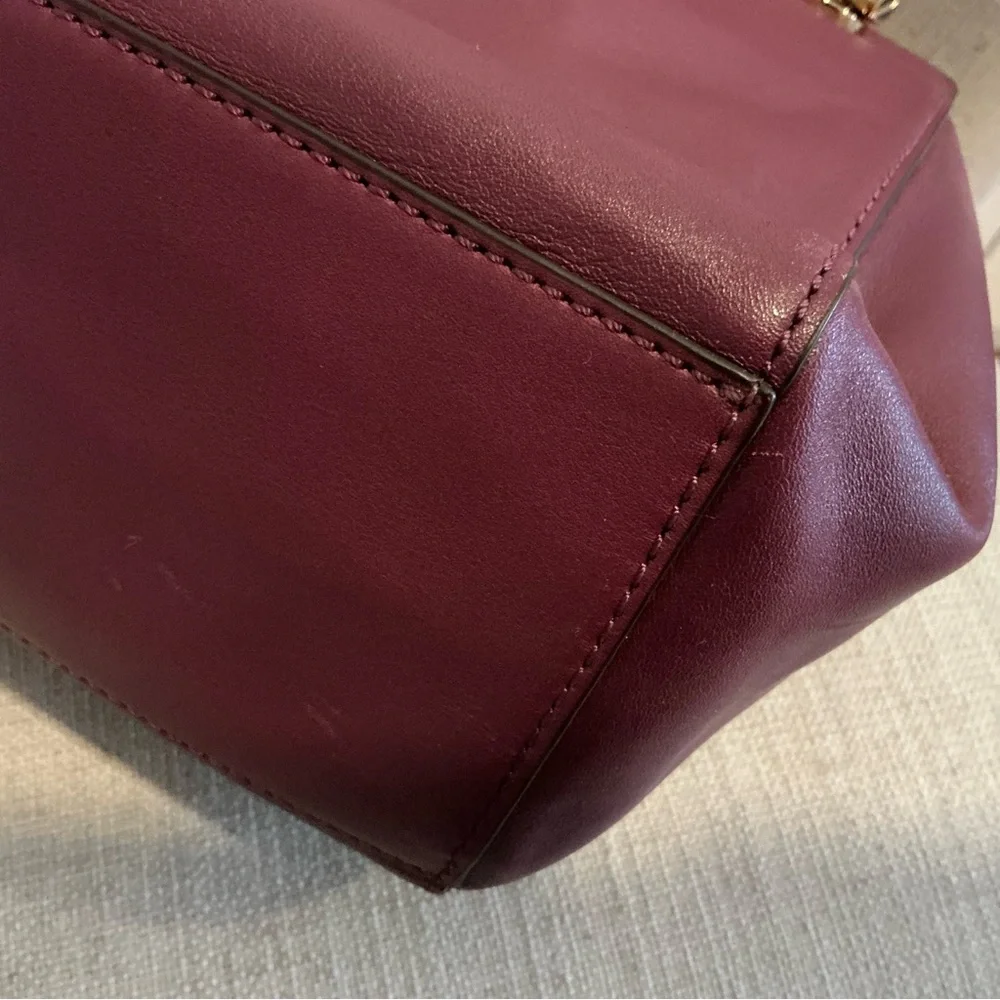 Tory Burch Priscilla gold chain plum leather shoulder bag handbag push lock